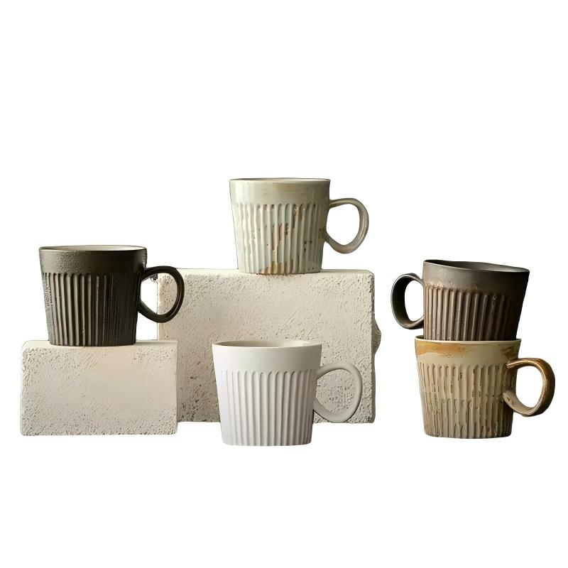 Mug en céramique texturée à rayures nordiques, personnalisable